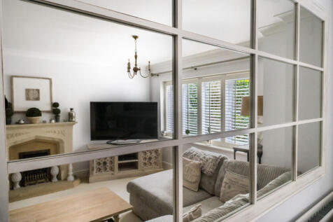 1386218-3-692d6df...