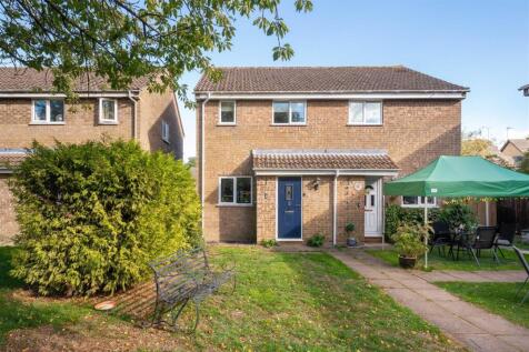 5 Peacocks Close, Middleton Cheney-1.jpg