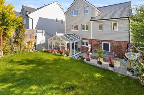 5 Bed - Rear Elevation