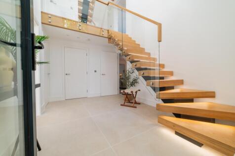 Award-winning Media team on EVERY Listing_7