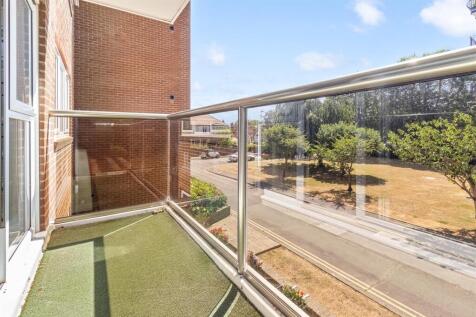 31 Cardinal Court-012.jpg