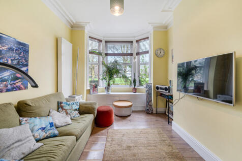 28 CROSFIELD STREET (10 of 53).jpg