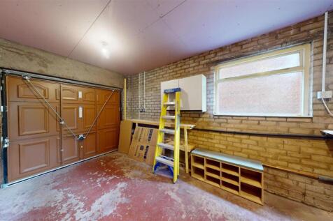 Rowton Road, 43 , Garage