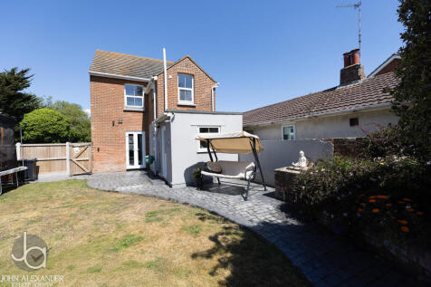 Photo 28-10-2025,...