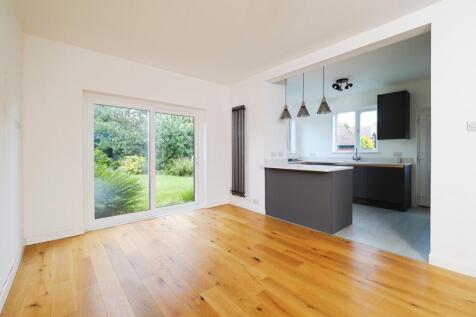 Dining Room/ Kitchen