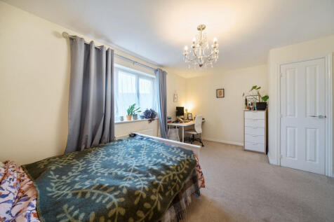 1372602-3-69145bc...