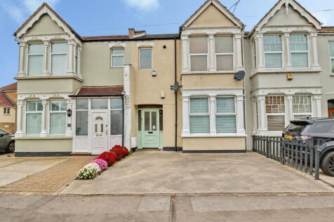 2 Bedroom Flat in SS1 2TF