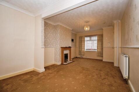 Open plan lounge / dining room