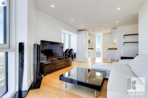 Enviably occupying the thirty second floor of Stratford’s most prestigious modern development is this luxurious two double bedroom apartment. Spanning circa. 824 sq. ft., this apartment has a large, o
