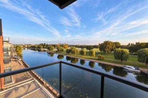 1 Bedroom Flat in PE2 8TY