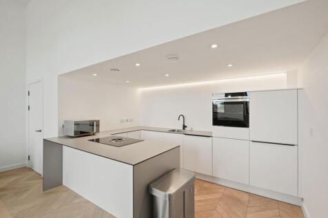 Kitchen / Lounge / Diner