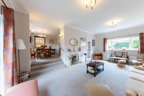 9 Orchard Dene-011.jpg