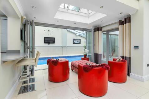 5 bed, 6 bath Detached in Birmingham - Photo 9