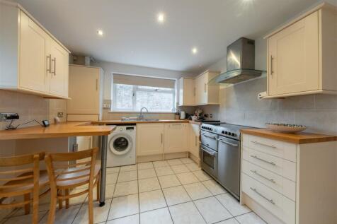 51 Kelsborrow Way-001.jpg