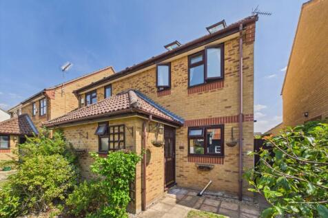 Front of House- Mark Stephens EweMove Newmarket an