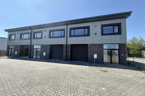 Light Industrial to rent in stockton on tees