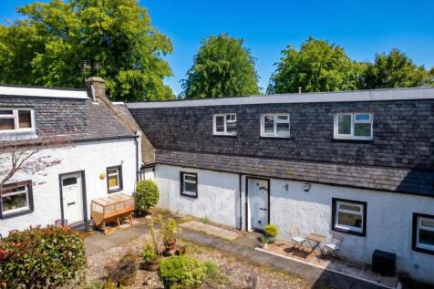 Park Court, Beith external one