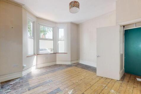 Flat 7A Elthorne Park Road, Hanwell, London, W7 2JB