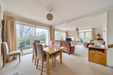 Dining/ living room