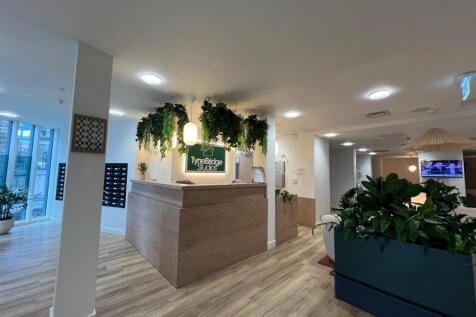 Tyne Bridge Front Of House.jpg