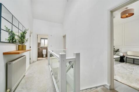 2 THE RUSSETTS - TN377FA (37).jpg