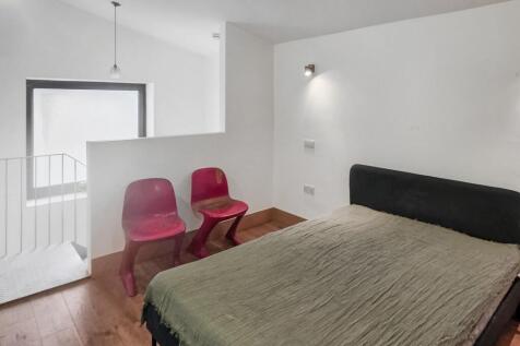 46a Rainham Road, Kensel Green, London NW10 5DG