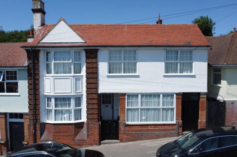 5 Bedroom Semi Detached for Sale