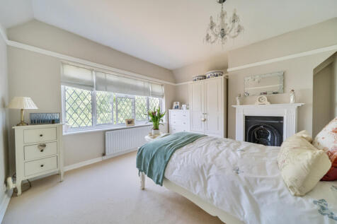 1315850-15-685ee0...