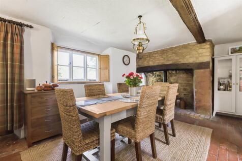 Lower End Farmhouse, 10 High Street South, Tiffiel