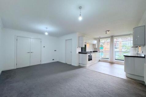 Living/kitchen/dining area