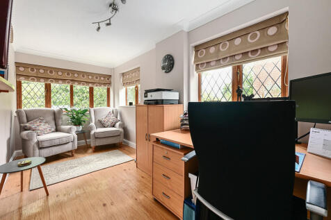 7 Reading Road (8...