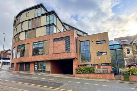DEPOSIT FREE OPTION AVAILABLE! This modern TWO BEDROOM APARTMENT is located in the ever-popular area of Meanwood close to an array of local amenities and the beautiful Meanwood Park.