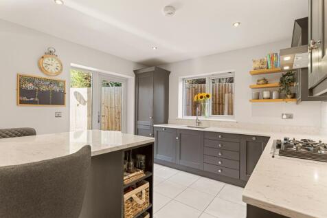 3 Stackyard Close WEB PH-42.jpg