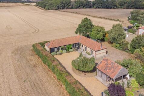1 Crow Hall Barns