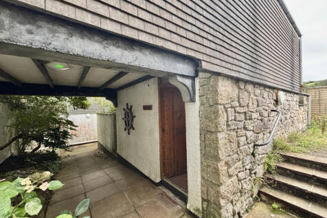 2 Bedroom Detached Mews Style House for Sale