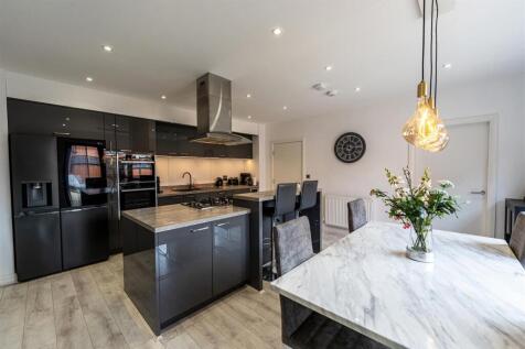 Kitchen-2.jpg