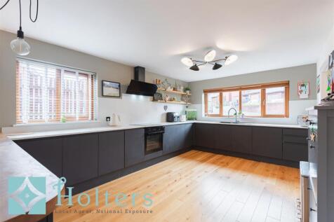 24 Troed y Bryn, Builth Wells-18.jpg