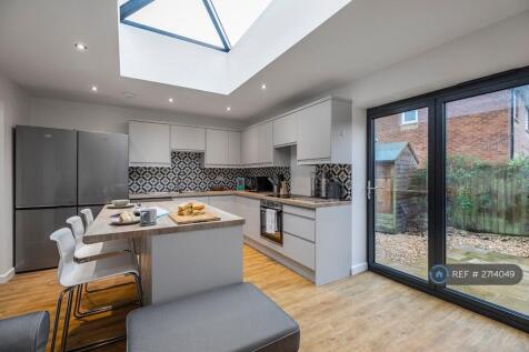 Fully Equipped Brand New Kitchen