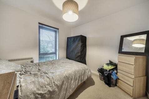 1384712-12-692860...