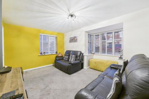 CAM05192G0-PR0187-STILL021