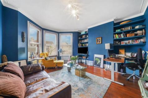 Reception room into bay window