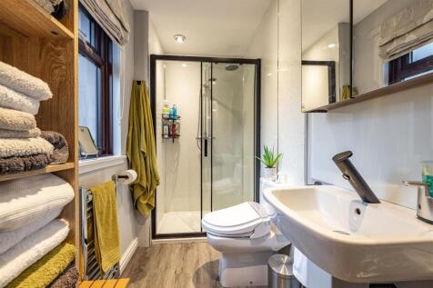 2 Kingsknowe Gardens Galashiels 19.JPG