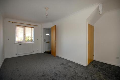 Living Room 1.jpg