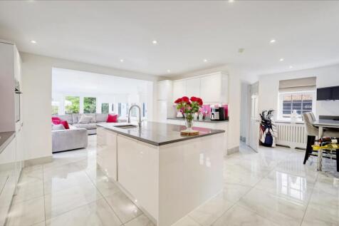 Kitchen/Breakfast/Lounge