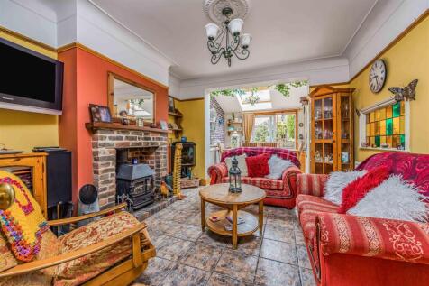 59 Woodfield Avenue, Drayton-Small-PorticoMarketin