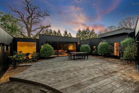 Twilight Annexe