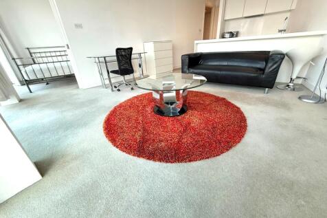***AVAILABLE NOW***ONE BEDROOM***FULLY FURNISHED***SIXTH FLOOR***