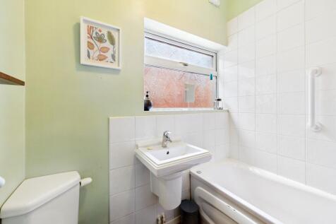 CAM05192G0-PR0144-STILL031