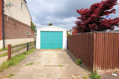 Garage & Parking