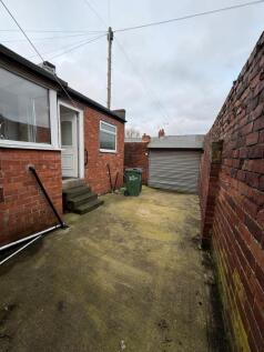 WhatsApp Image 2025-12-04 at 12.04.14 (1)